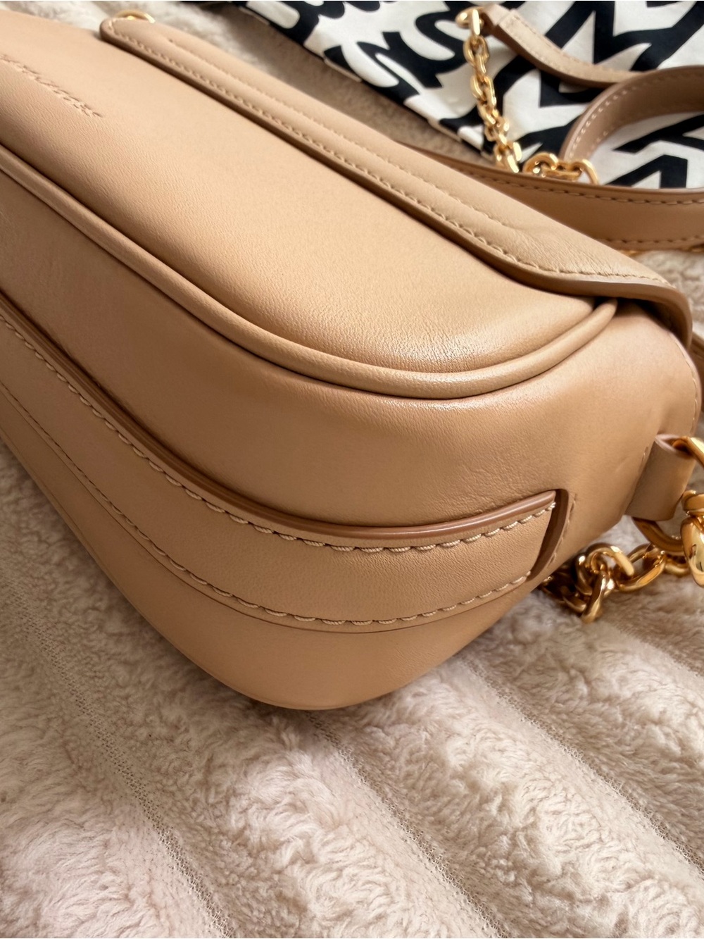 Marc Jacobs Tan Leather Chain-Strap Crossbody Bag - Picture 3 of 7
